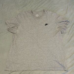 Nike Men's Sportswear Club Men's "Grey" T-Shirt